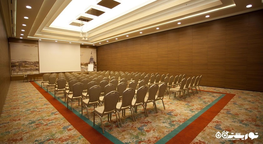 سالن برگزاری همایش و جلسات هتل